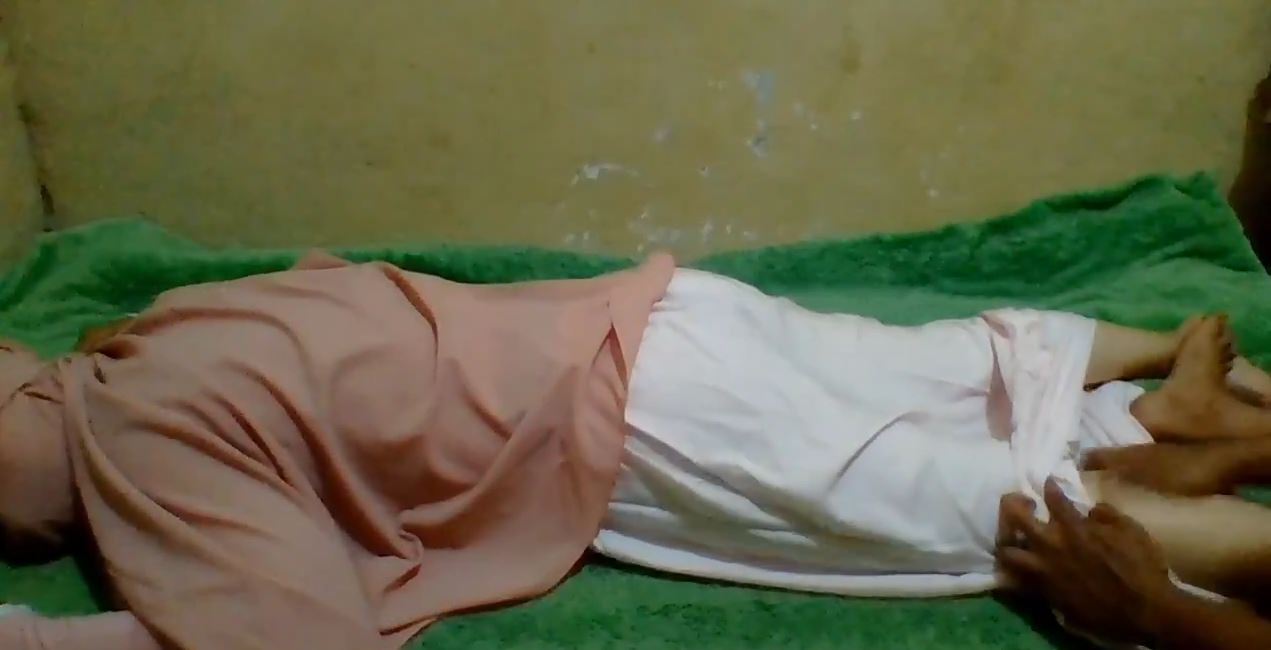 Seketika Viral Ibu Bercadar Dipijat Lalu Di Garap