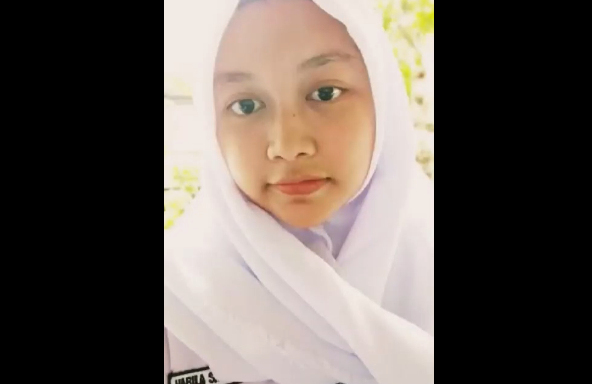 Bikin Geregetan Yang Liat ABG SMA Asik Mainin Gunung Kembar Nya